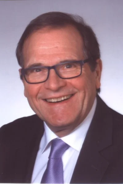 Dr. Helmut Deden